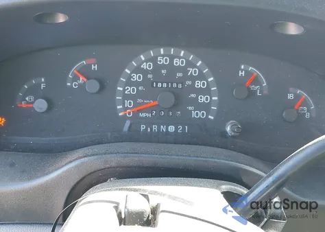 1998 Ford E-250 z USA, uszkodzony, nr VIN 1FTNE24L9WHA02881